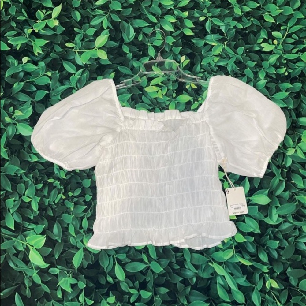 White Ruffle Crop